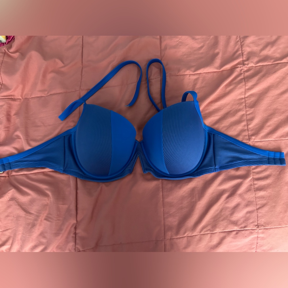 Shade & Shore Underwire Bikini Top 38DD